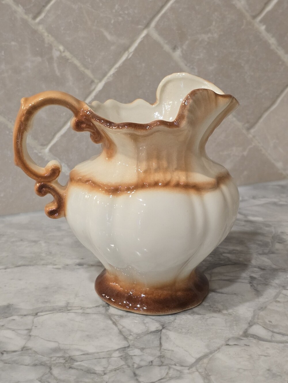 Vintage 1975 Arnel's Victorian Style Ceramic Pitcher Creamer Syrup Brown Ruffled